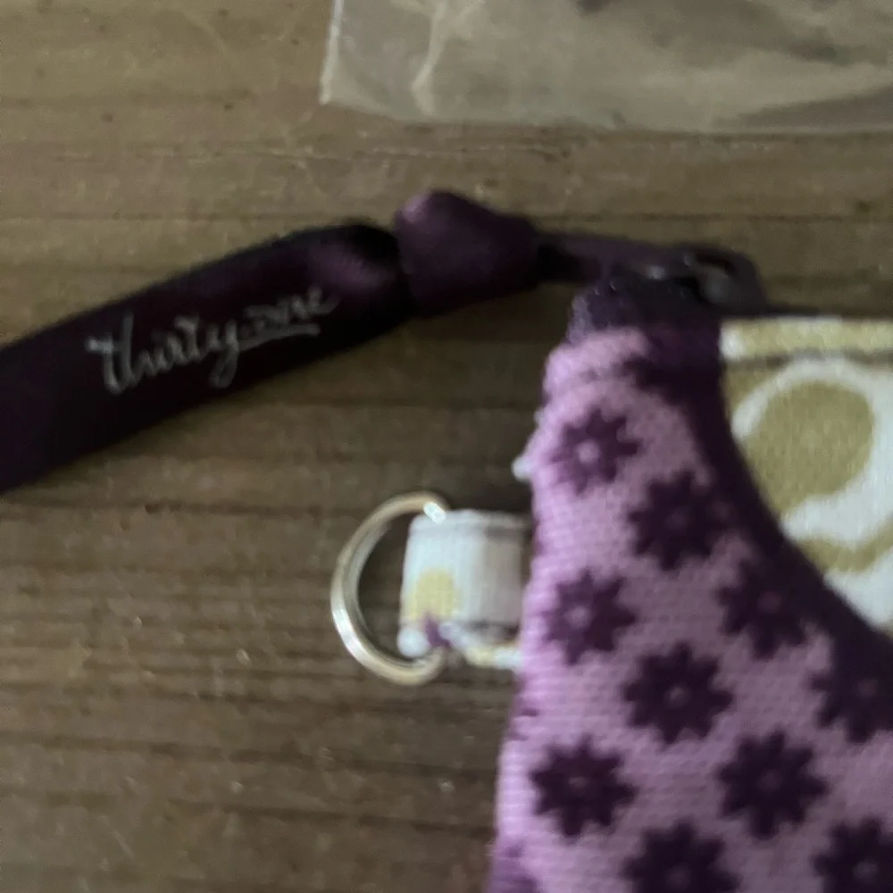 NIP Thirty One‎ Rubie Mini Wristlet/Clutch/Make Up Bag Purple